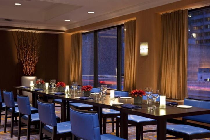 Courtyard By Marriott Downtown Hotel Toronto